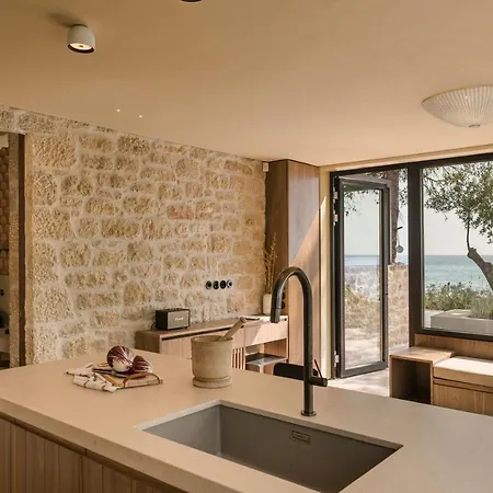 Feriehus By The Sea Kardhamili